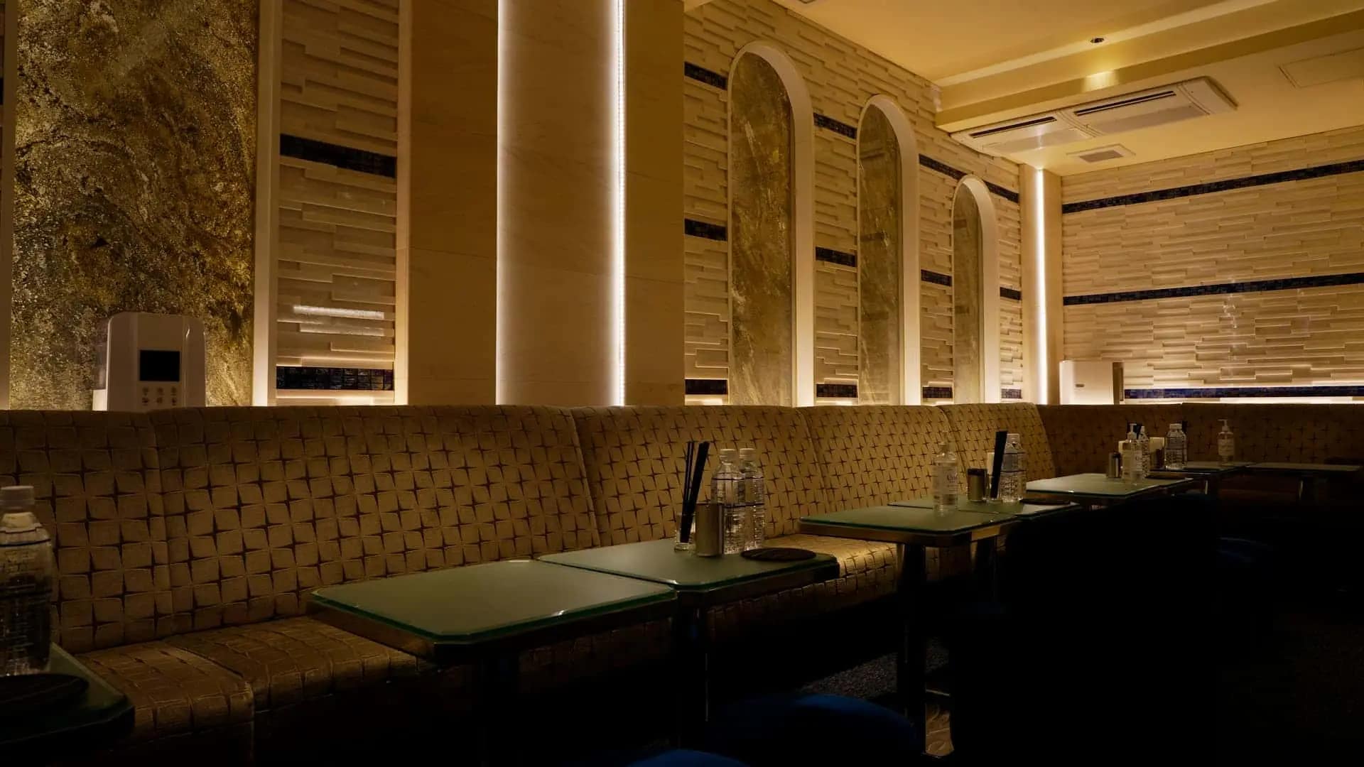 銀座会員制クラブ『バレーヌ』ホステス・アルバイト公式求人情報