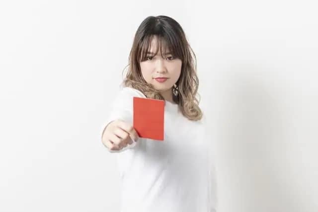 銀座の会員制高級クラブのホステスが実際にあったトラブルとその回避法!面接時に必ず確認すべき項目を紹介02|銀座の高級クラブやキャバクラでのアルバイト、ホステスの求人案件、面接対策・勤務条件の交渉なら信頼と実績のエージェントLUCE|クラブ未経験者やコロナ渦における採用対策にも対応。即日体験入店・全額日払い交渉も可能。