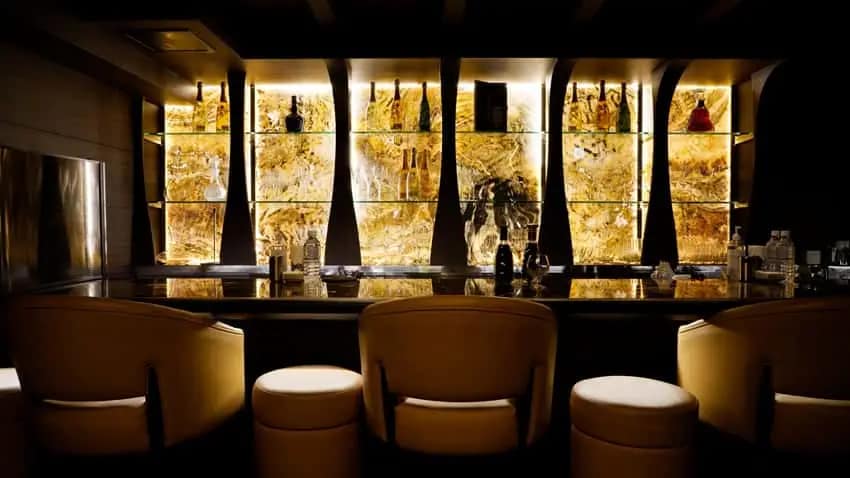 銀座ホステスがお店を辞めるワケと移籍するワケ|エージェントLUCE