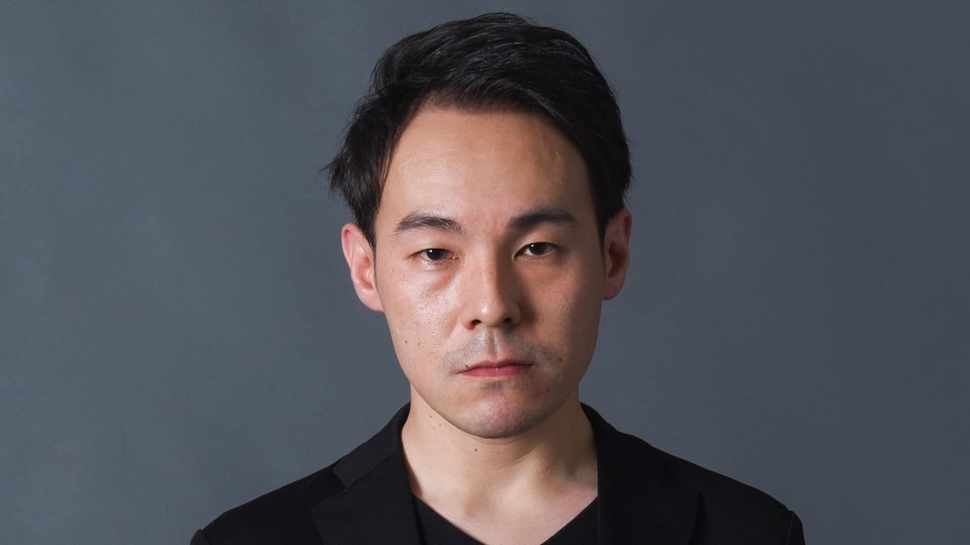 三輪江一｜プロフィール写真｜オフィス森本