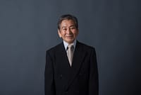 峰 秀一｜プロフィール写真｜オフィス森本