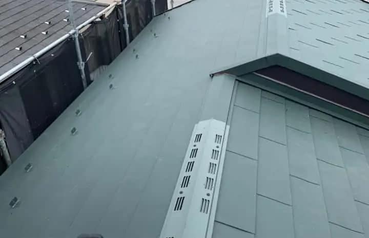  狭山市｜屋根一部落下！新規カバー工法の屋根やり替え・屋根修繕工事