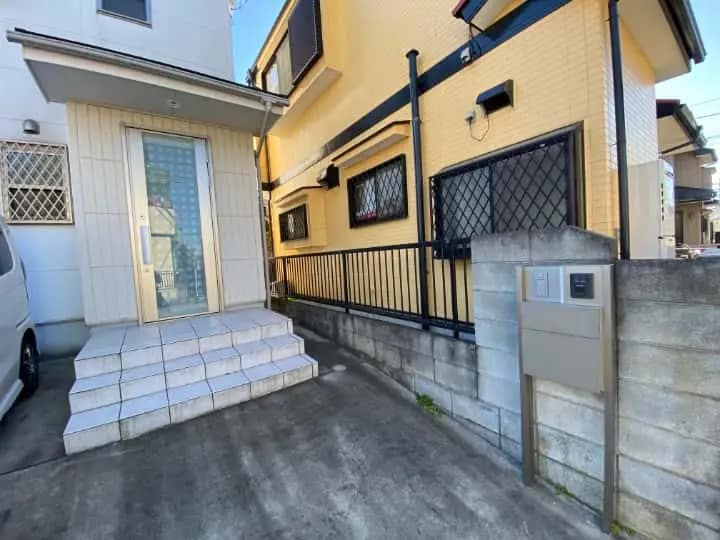 施工前の写真｜CHIKAZAWA｜所沢市、狭山市、川越市、東村山市の地域密着型施工会社｜外壁工事、屋根工事、塗装工事、雨樋工事、内装工事を中心とした施工・修理・修繕が得意な職人集団です！所沢市、狭山市、川越市、東村山市のお客様とお客様の住まいについて一緒に考えるアットホームな施工会社です。