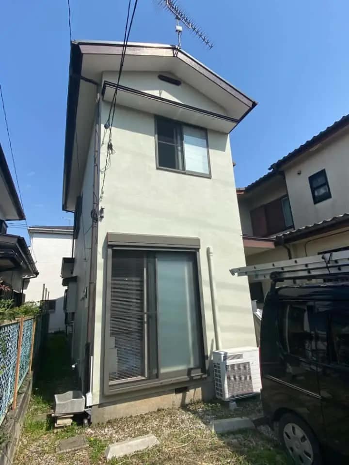 施工前の写真|CHIKAZAWA|所沢市、狭山市、川越市、東村山市の地域密着型施工会社|外壁工事、屋根工事、塗装工事、雨樋工事、内装工事を中心とした施工・修理・修繕が得意な職人集団です!所沢市、狭山市、川越市、東村山市のお客様とお客様の住まいについて一緒に考えるアットホームな施工会社です。