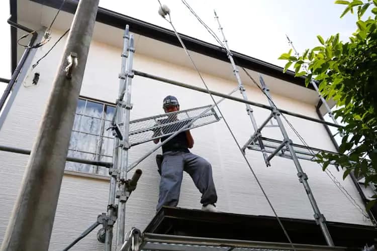 家を購入して5年以上経ったら絶対確認!戸建ての寿命を延ばすために必要なこととは?の写真2|株式会社CHIKAZAWA|所沢市、狭山市、川越市、東村山市の地域密着型施工会社|外壁工事、屋根工事、塗装工事、雨樋工事、内装工事を中心とした施工が得意な職人集団です!所沢市、狭山市、川越市、東村山市のお客様とお客様の住まいについて一緒に考えるアットホームな施工会社です。修理・修繕、なんでも懇切丁寧に対応します!