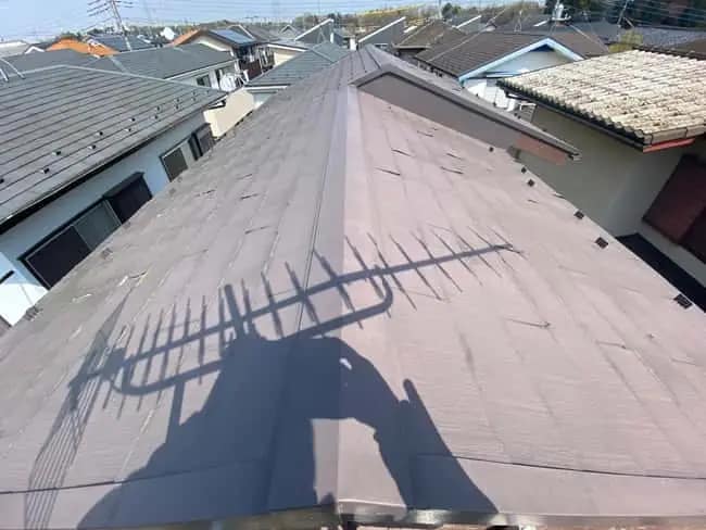 スレート屋根とは?|雨漏り工事|防水工事|外壁工事|屋根工事|CHIKAZAWA|所沢市、狭山市、川越市、東村山市の地域密着型施工会社|外壁工事、屋根工事、塗装工事、雨樋工事、内装工事を中心とした施工が得意な職人集団です!所沢市、狭山市、川越市、東村山市のお客様とお客様の住まいについて一緒に考えるアットホームな施工会社です。