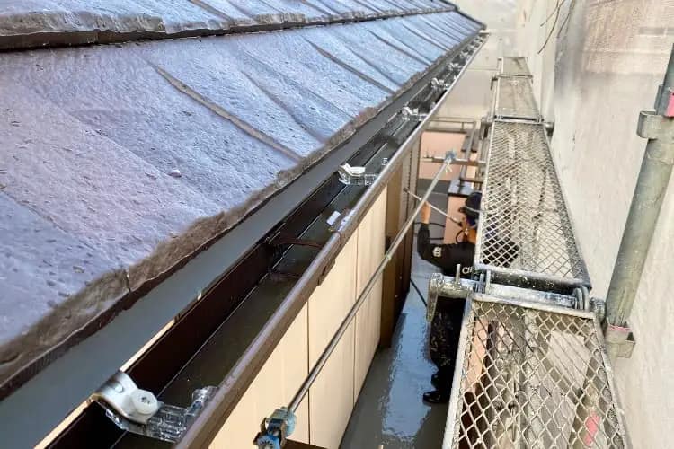 【飯能市】住宅の外壁塗装で使える助成金・火災保険｜飯能市｜外壁工事｜屋根塗装｜外壁塗装｜CHIKAZAWA｜所沢市、狭山市、川越市、東村山市の地域密着型施工会社｜外壁工事、屋根工事、塗装工事、雨樋工事、内装工事を中心とした施工が得意な職人集団です！所沢市、狭山市、川越市、東村山市のお客様とお客様の住まいについて一緒に考えるアットホームな施工会社です。