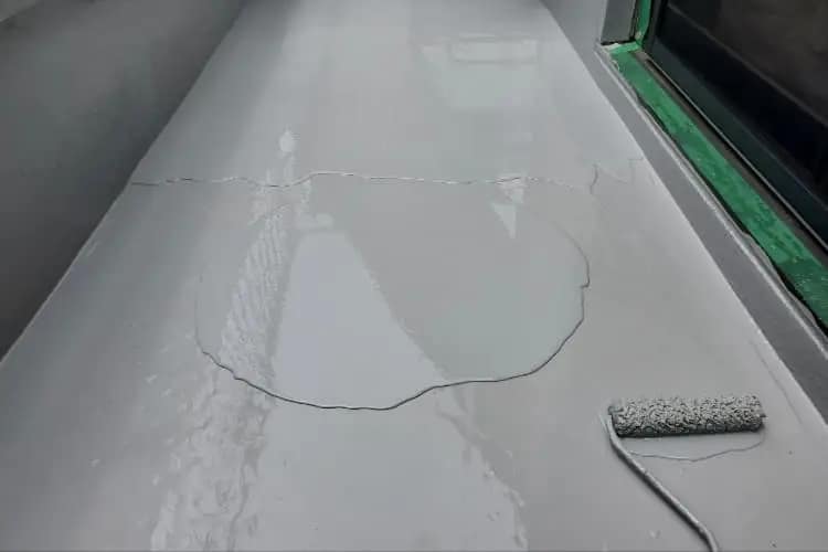 ベランダ・屋上防水工事にかかる費用相場や補助金｜鶴ヶ島市｜埼玉県｜防水工事｜ベランダ｜屋上｜CHIKAZAWA｜所沢市、狭山市、川越市、東村山市の地域密着型施工会社｜外壁工事、屋根工事、塗装工事、雨樋工事、内装工事を中心とした施工が得意な職人集団です！所沢市、狭山市、川越市、東村山市のお客様とお客様の住まいについて一緒に考えるアットホームな施工会社です。