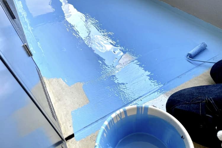 ベランダ・屋上防水工事にかかる費用相場や補助金01|朝霞市|防水工事|雨漏り工事|外壁塗装工事|外壁修理工事|屋根塗装工事|外壁工事|屋根工事|CHIKAZAWA|所沢市、狭山市、川越市、東村山市の地域密着型施工会社|外壁工事、屋根工事、塗装工事、雨樋工事、内装工事を中心とした施工が得意な職人集団です!所沢市、狭山市、川越市、東村山市のお客様とお客様の住まいについて一緒に考えるアットホームな施工会社です。