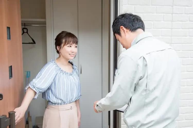 入間市｜点検訪問詐欺に注意！契約前後の正しい対応と実例で学ぶ回避策｜埼玉県｜屋根工事｜雨漏り工事｜外壁工事｜屋根｜外壁｜CHIKAZAWA｜所沢市、狭山市、川越市、東村山市の地域密着型施工会社｜外壁工事、屋根工事、塗装工事、雨樋工事、内装工事を中心とした施工が得意な職人集団です！所沢市、狭山市、川越市、東村山市のお客様とお客様の住まいについて一緒に考えるアットホームな施工会社です。