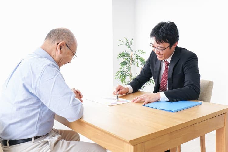 三芳町|不審な点検訪問が三芳町で急増!訪問販売・点検商法の手口と対策03|埼玉県|屋根工事|雨漏り工事|外壁工事|屋根|外壁|CHIKAZAWA|三芳町、狭山市、川越市、東村山市の地域密着型施工会社|外壁工事、屋根工事、塗装工事、雨樋工事、内装工事を中心とした施工が得意な職人集団です!三芳町、狭山市、川越市、東村山市のお客様とお客様の住まいについて一緒に考えるアットホームな施工会社です。